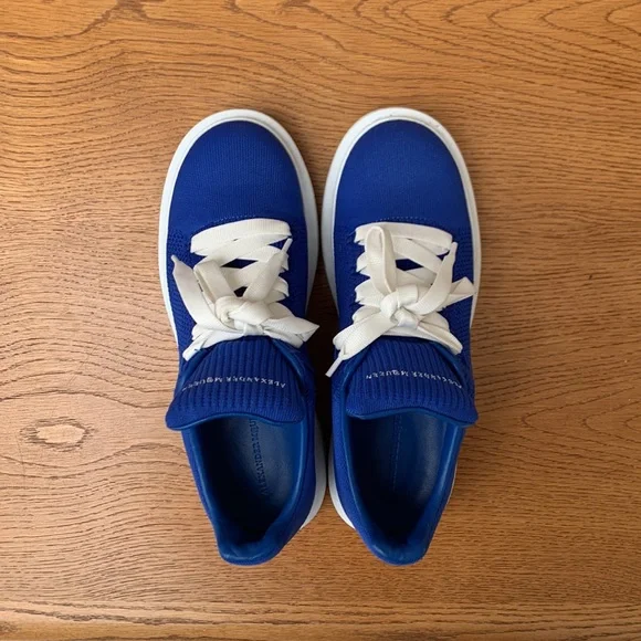 Alexander McQueen Sneakers - Picture 2 of 9